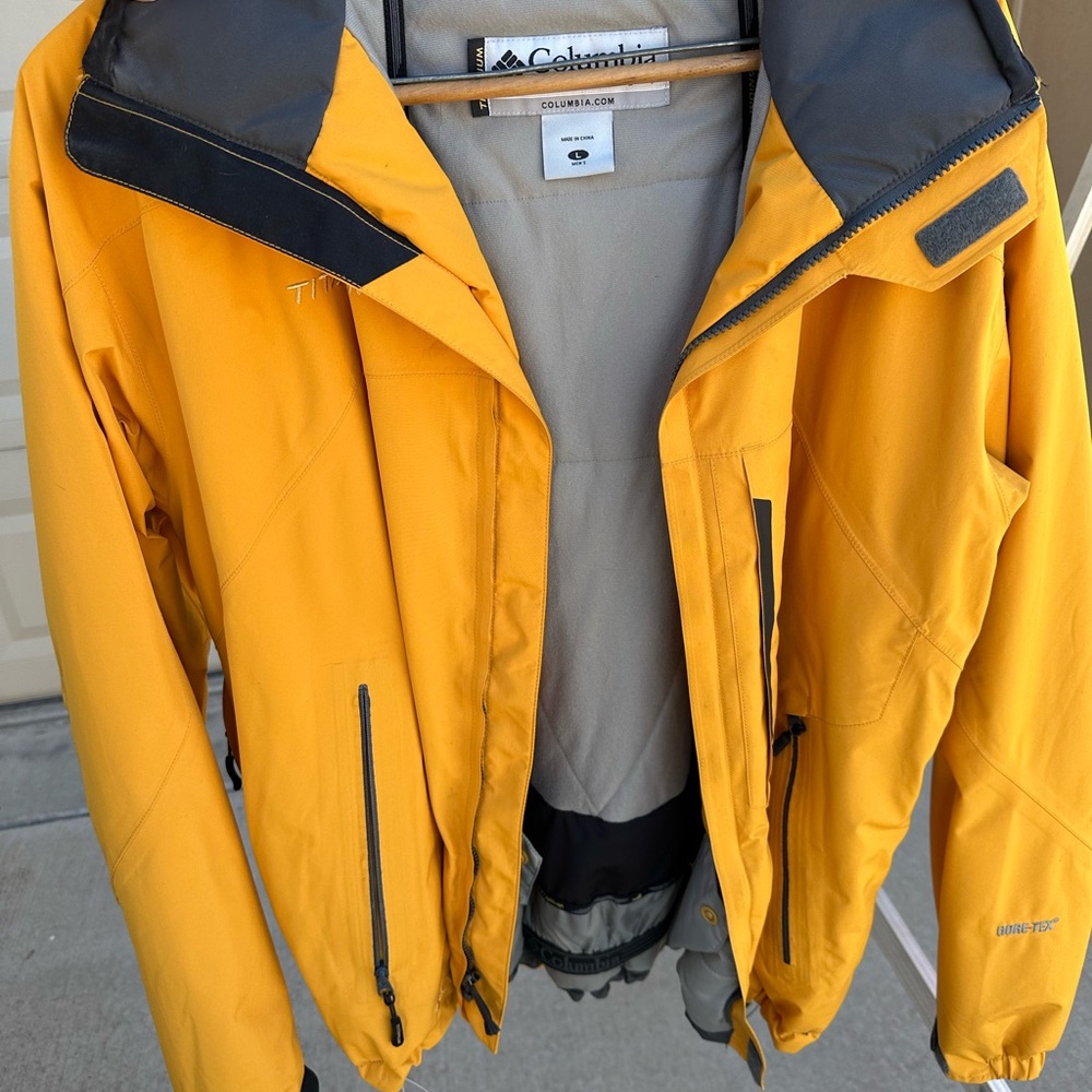 Columbia Yellow Jacket